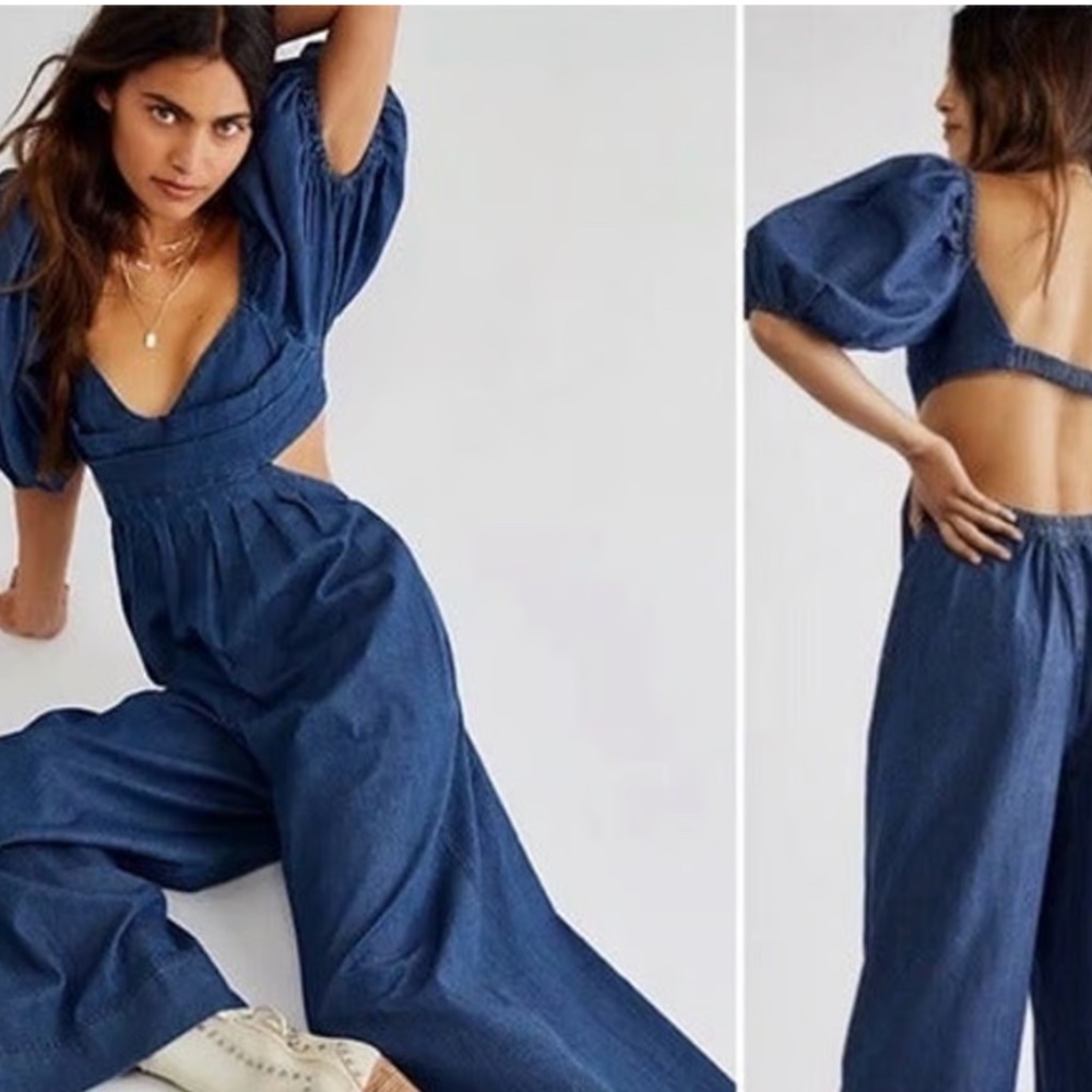 Free People Amy Denim Chambray Jumpsuit Cut Out Back Wide Leg Romper Medium